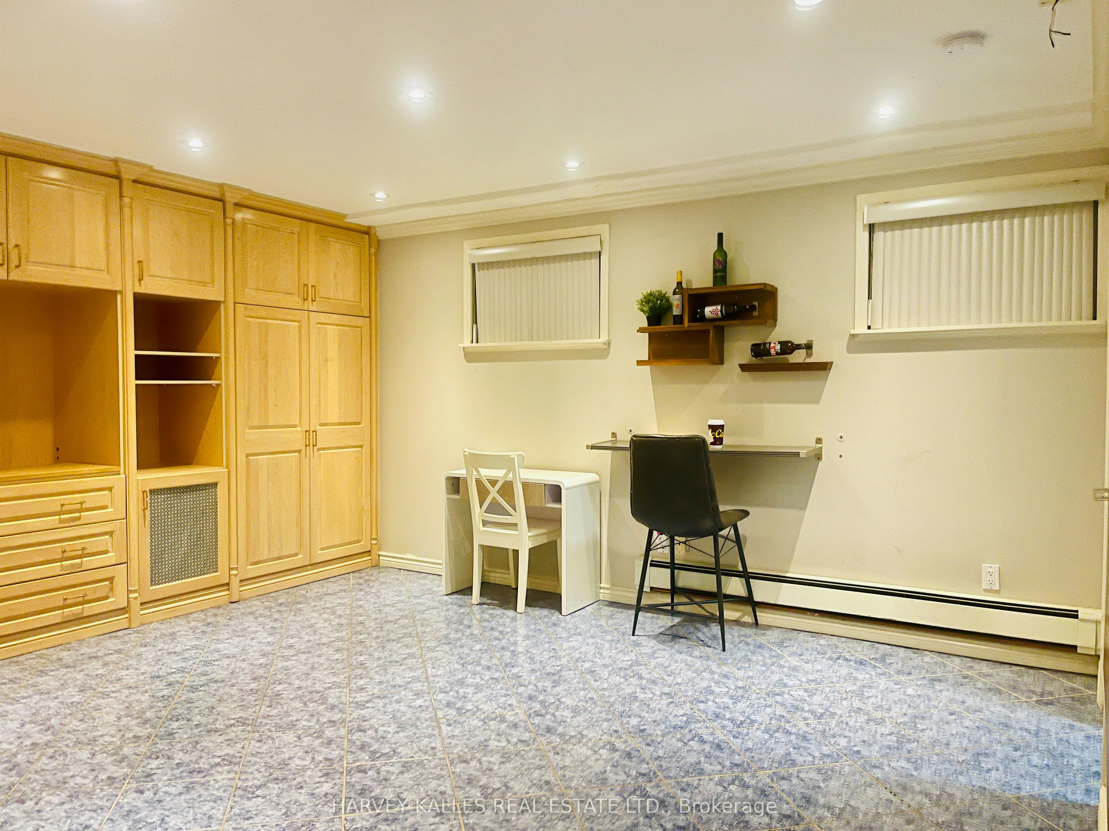 Lower-1538 Davenport Road, Toronto, ON, M6H 2J1 - 14
