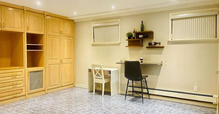 Lower-1538 Davenport Road, Toronto, ON, M6H 2J1 - 14
