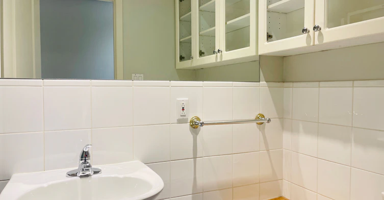 Lower-1538 Davenport Road, Toronto, ON, M6H 2J1 - 17