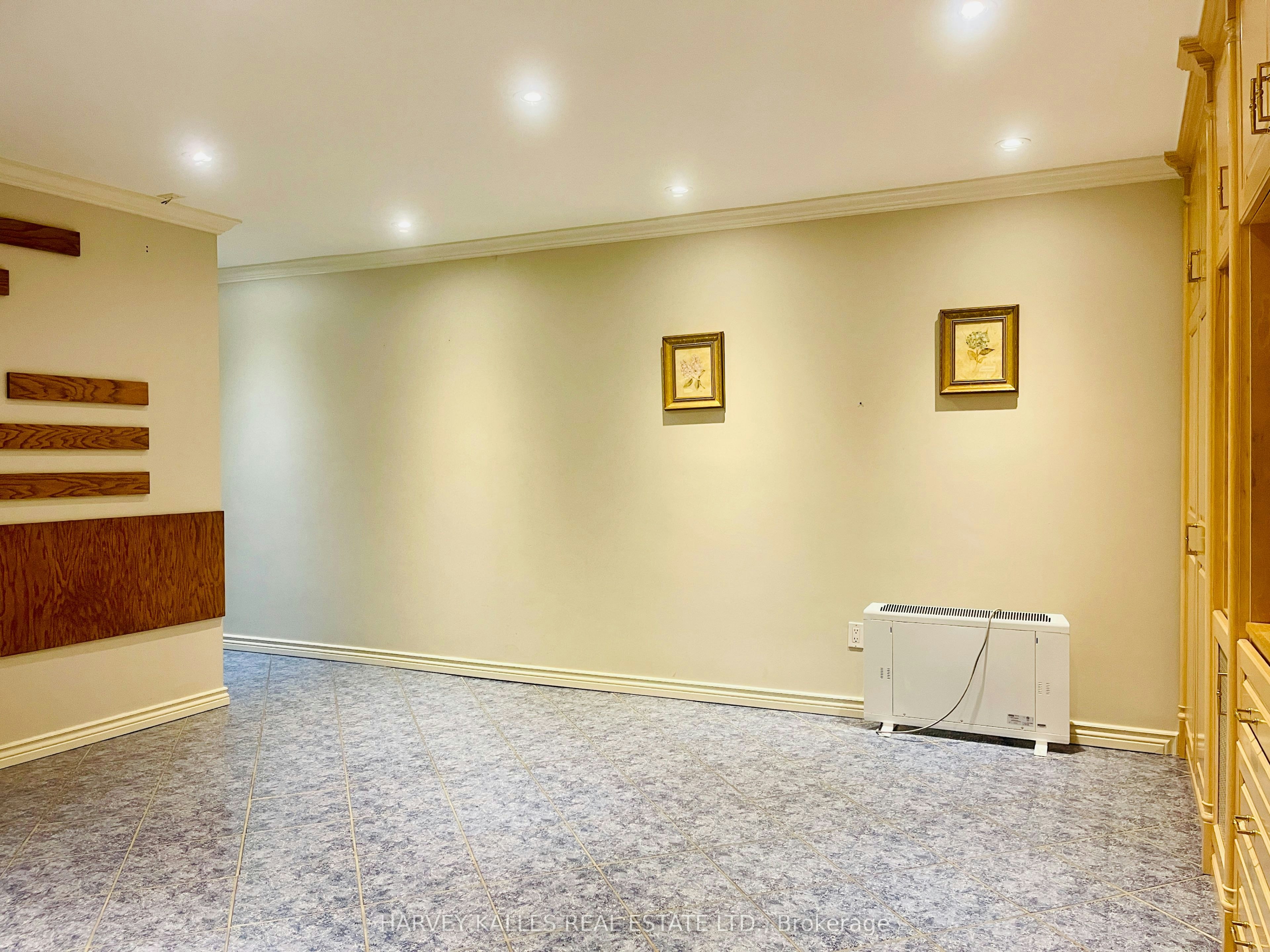 Lower-1538 Davenport Road, Toronto, ON, M6H 2J1 - 13