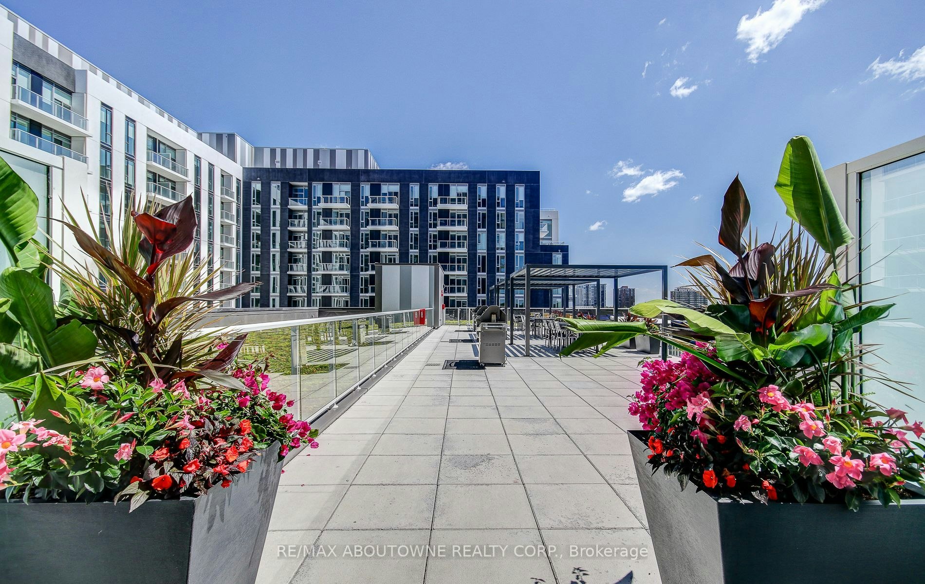 B607-133 Bronte Road, Oakville, ON, L6L 0H2 - 16