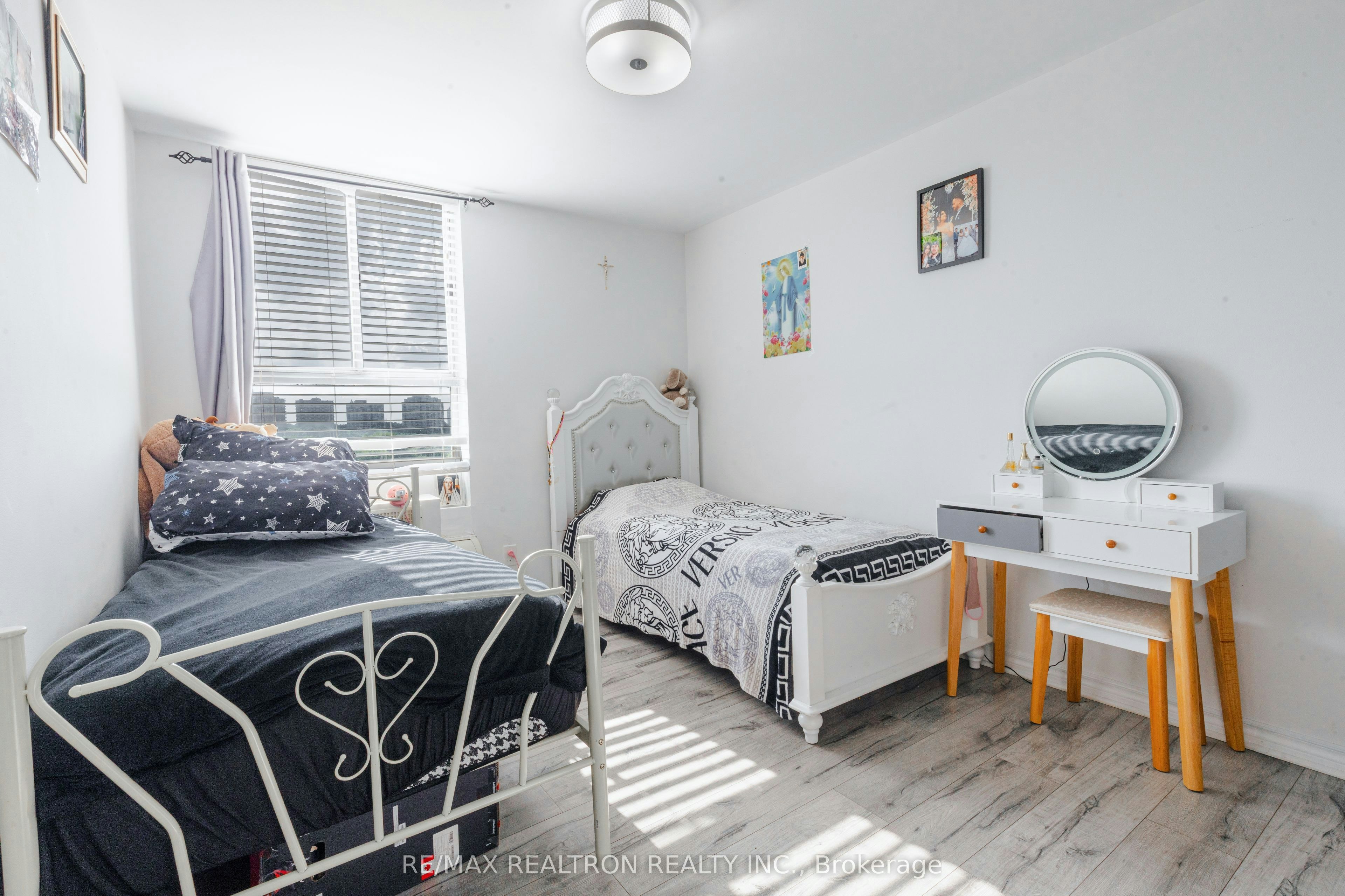 815-2825 Islington Avenue, Toronto, ON, M9L 2K1 - 30