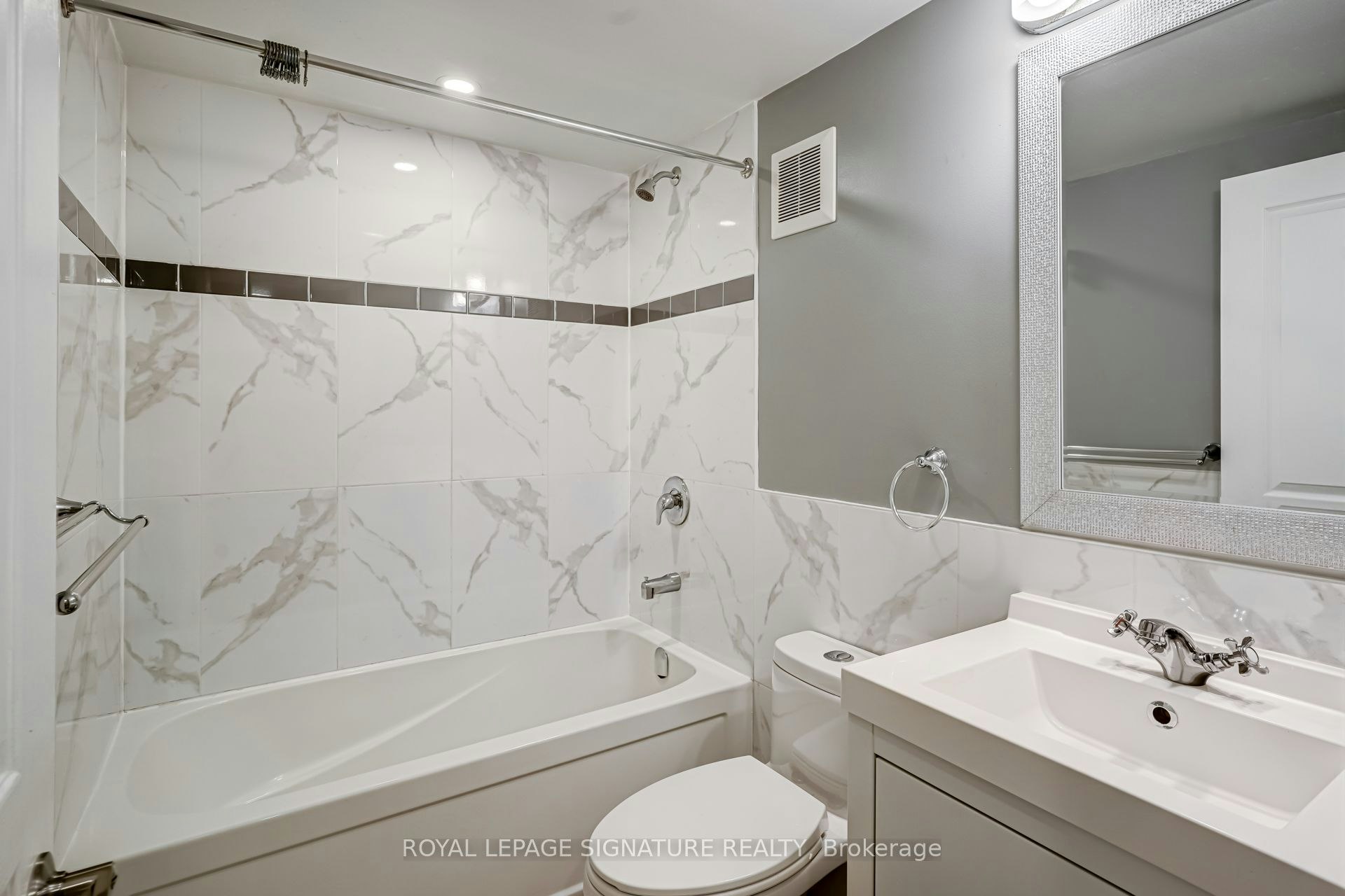 Lower-250 Nairn Avenue, Toronto, ON, M6E 4H4 - 20