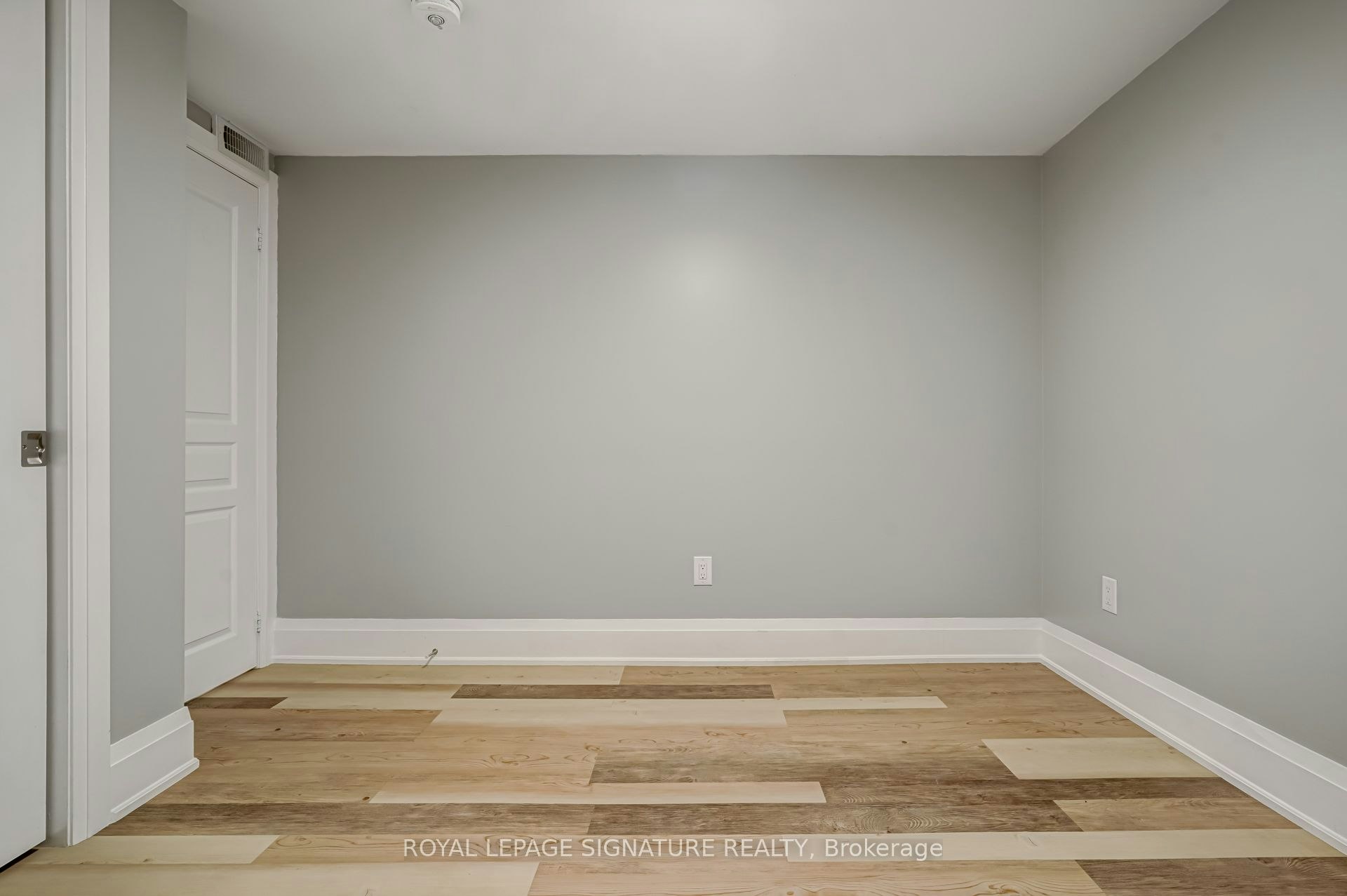 Lower-250 Nairn Avenue, Toronto, ON, M6E 4H4 - 13