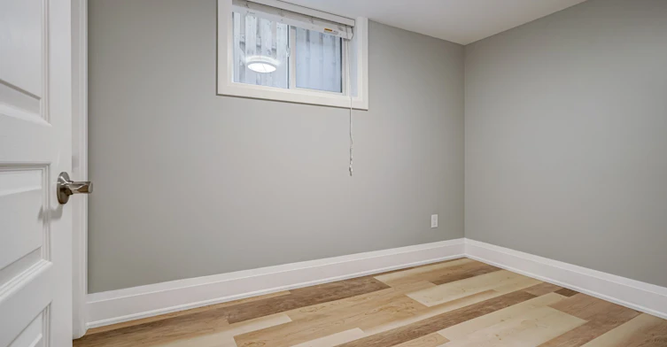 Lower-250 Nairn Avenue, Toronto, ON, M6E 4H4 - 16