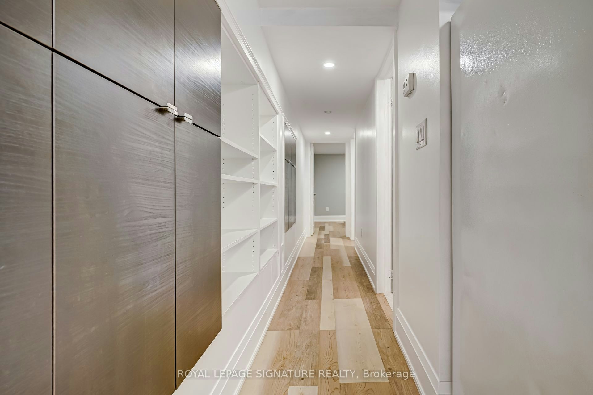 Lower-250 Nairn Avenue, Toronto, ON, M6E 4H4 - 9