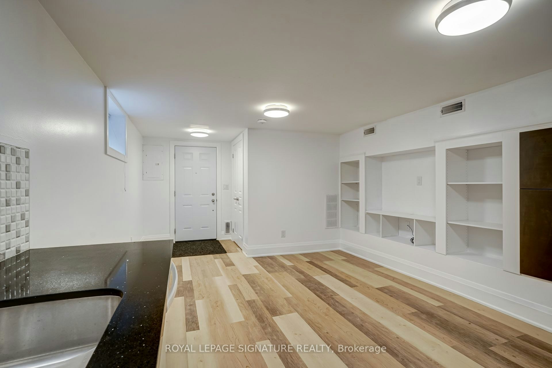 Lower-250 Nairn Avenue, Toronto, ON, M6E 4H4 - 6