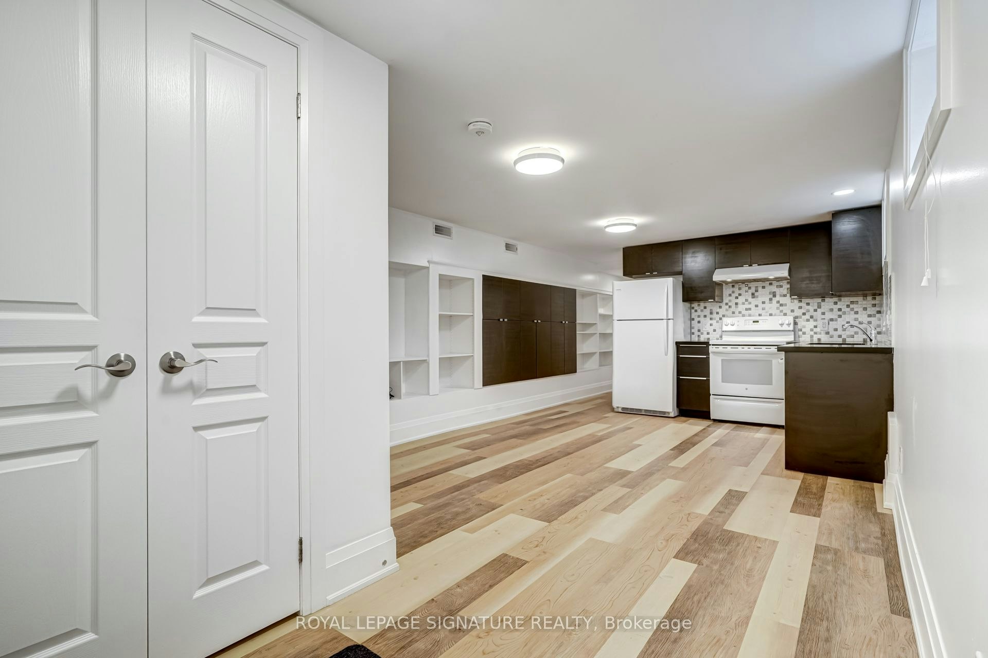 Lower-250 Nairn Avenue, Toronto, ON, M6E 4H4 - 3