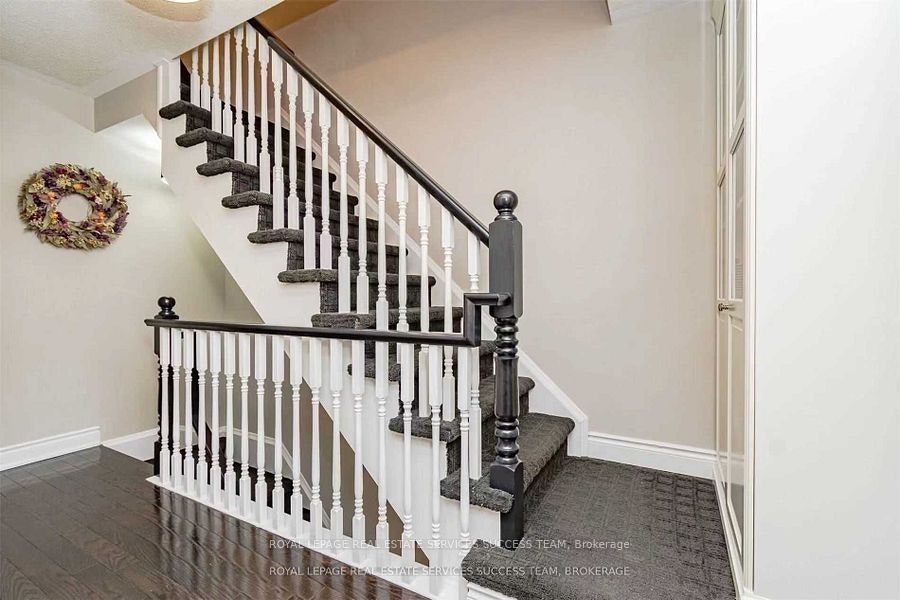 3057 Drumloch Avenue, Oakville, ON, L6M 5H7 - 15