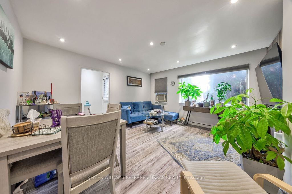13 Teston Boulevard, Toronto, ON, M6N 4R9 - 5
