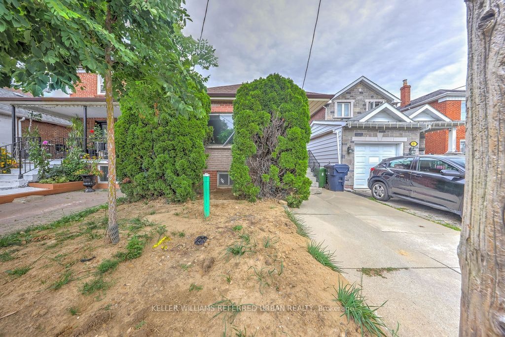 13 Teston Boulevard, Toronto, ON, M6N 4R9 - 15