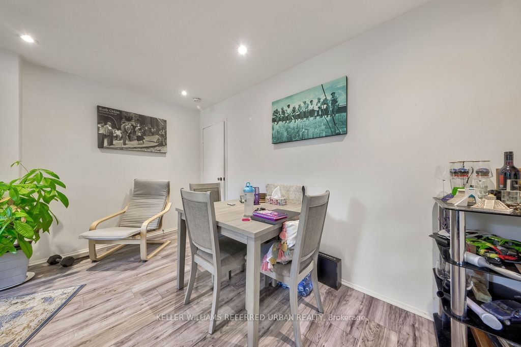 13 Teston Boulevard, Toronto, ON, M6N 4R9 - 8