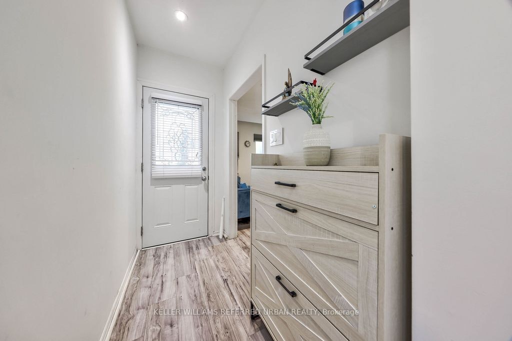 13 Teston Boulevard, Toronto, ON, M6N 4R9 - 3