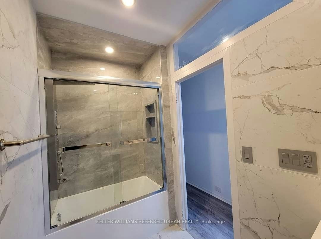 13 Teston Boulevard, Toronto, ON, M6N 4R9 - 10