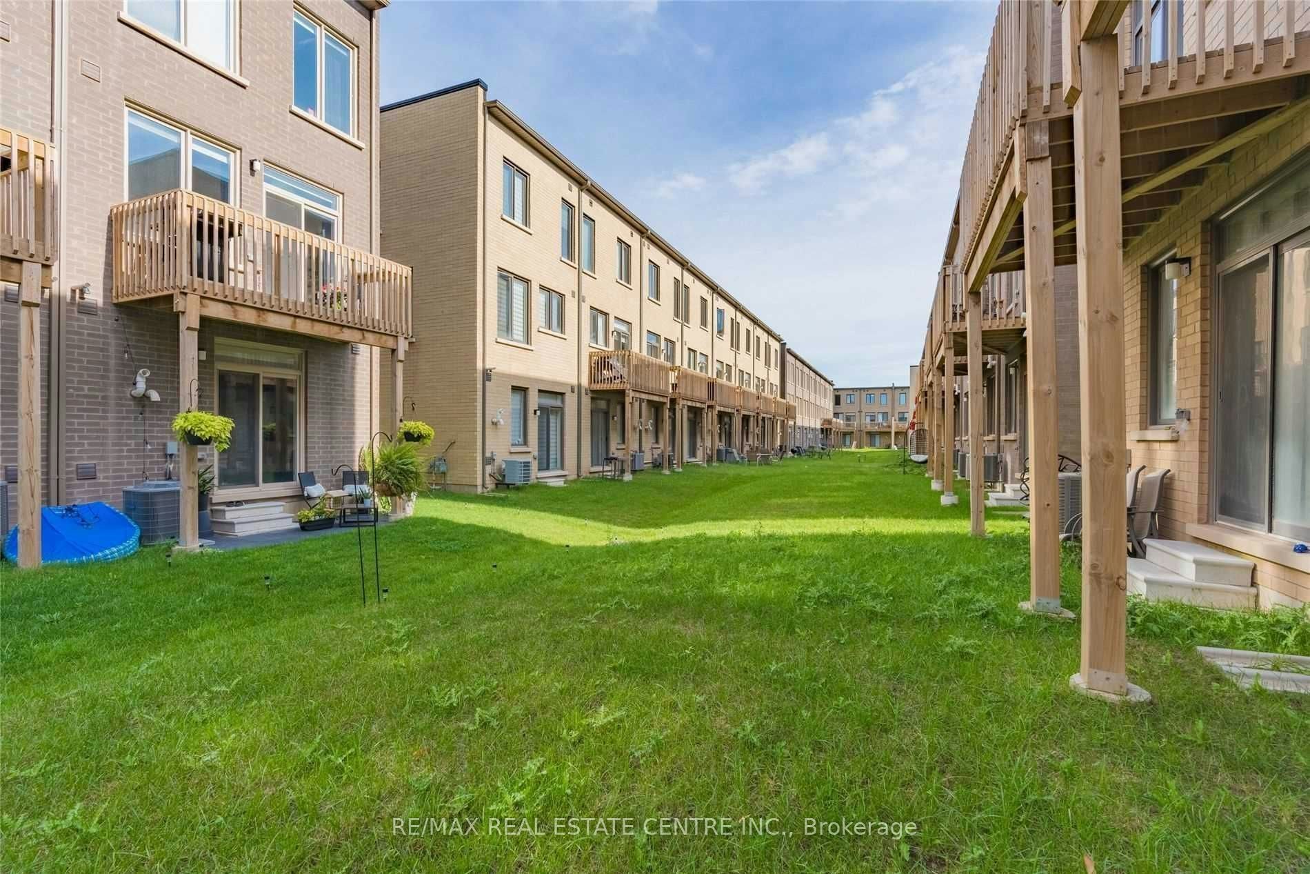 181 Sabina Drive, Oakville, ON, L6H 0L4 - 18