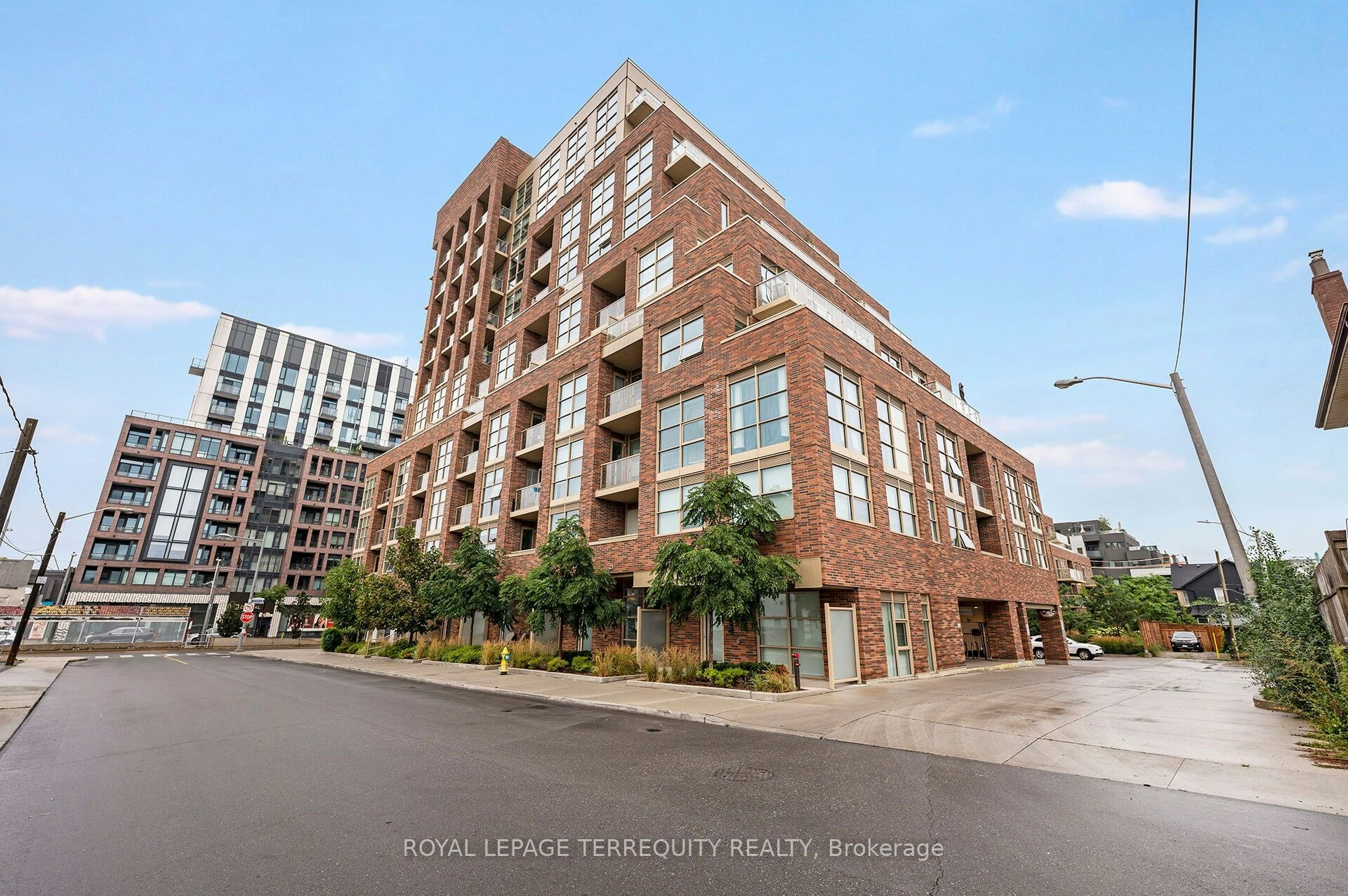 804-1787 St Clair Avenue W, Toronto, ON, M6N 0B7