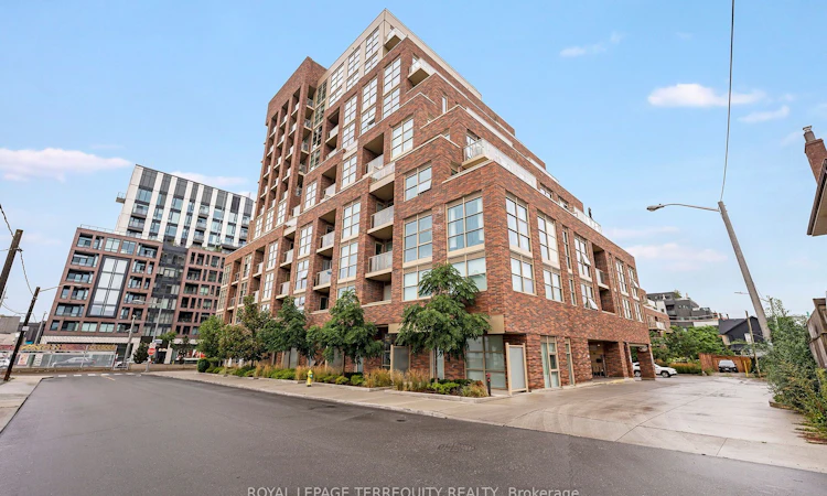 804-1787 St Clair Avenue W