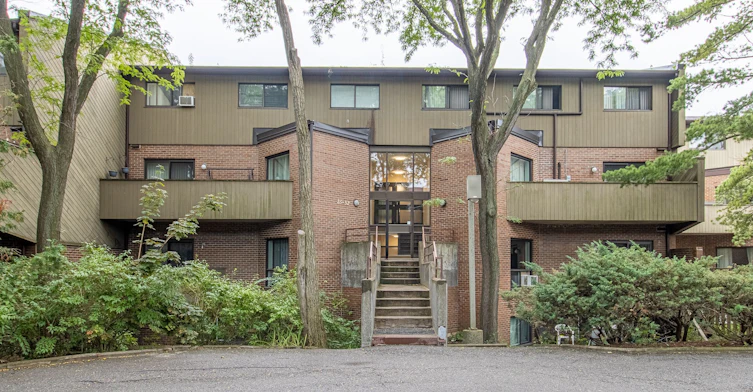 32-2035 South Millway Drive, Mississauga, ON, L5L 1R7