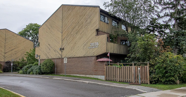 32-2035 South Millway Drive, Mississauga, ON, L5L 1R7 - 32