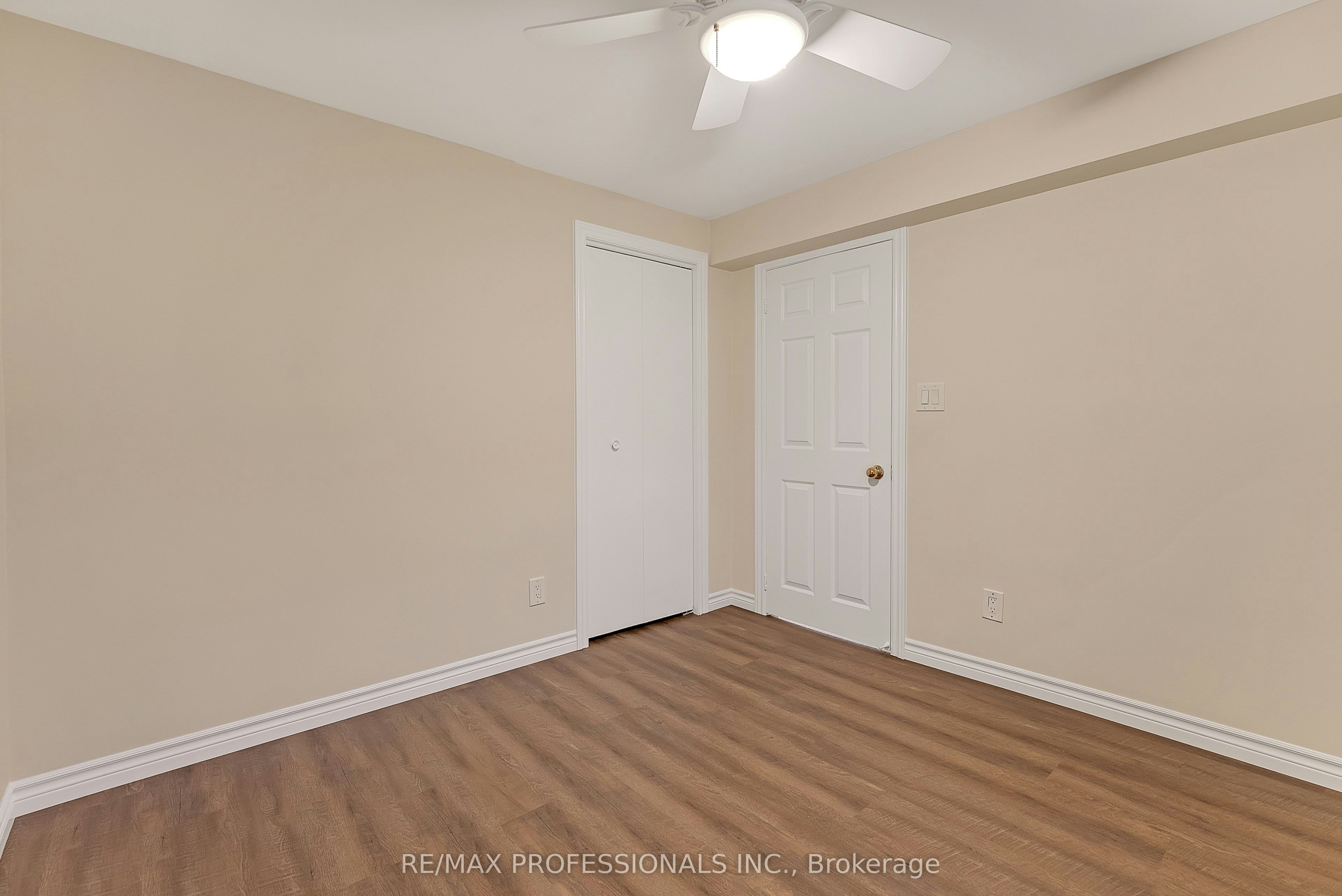 Lower-5B Old Mill Drive, Toronto, ON, M6S 4J7 - 13