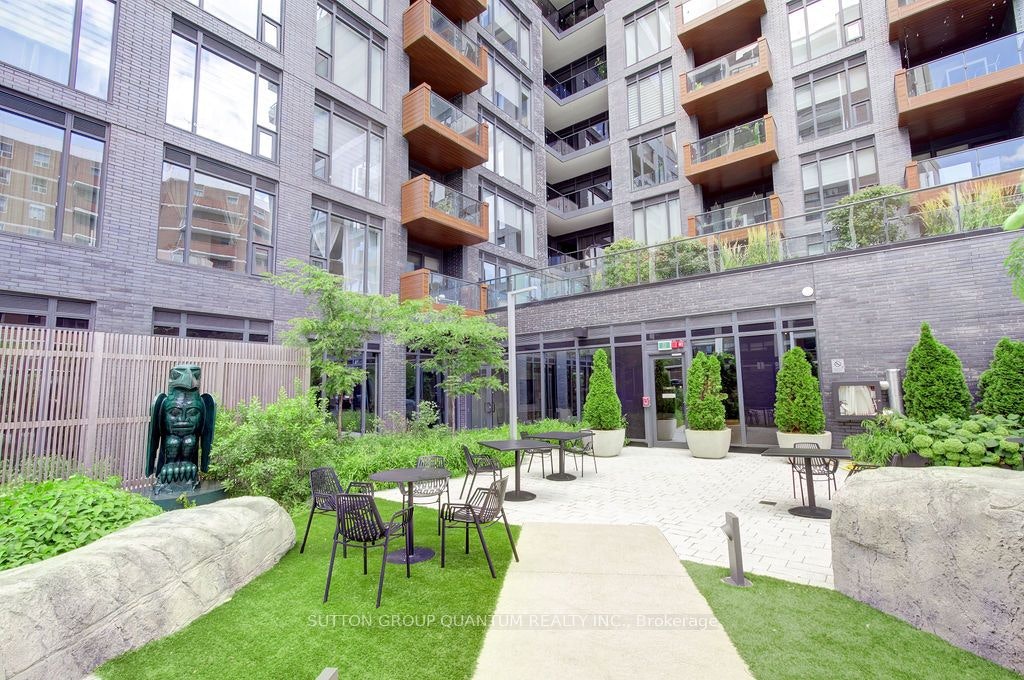 202-21 Park Street E, Mississauga, ON, L5G 1L7 - 37
