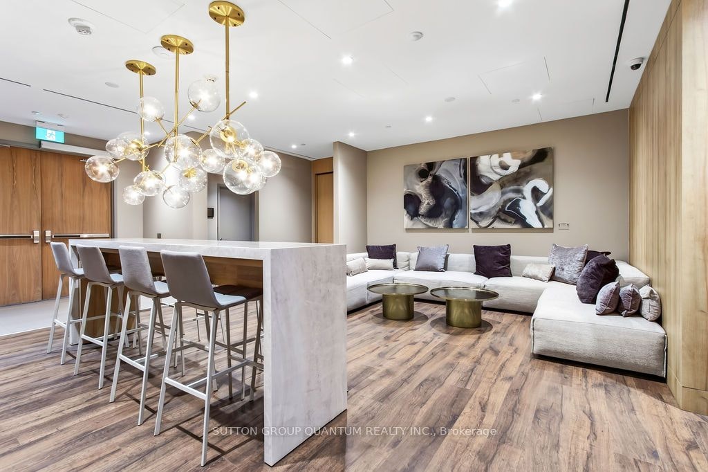 202-21 Park Street E, Mississauga, ON, L5G 1L7 - 22