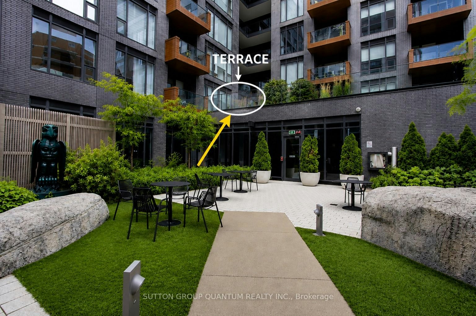 202-21 Park Street E, Mississauga, ON, L5G 1L7 - 35