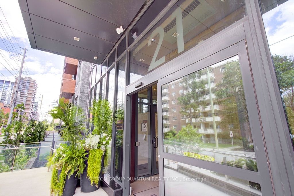 202-21 Park Street E, Mississauga, ON, L5G 1L7 - 3