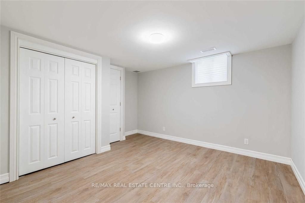 265 Coxe Boulevard E, Milton, ON, L9T 4L4 - 9