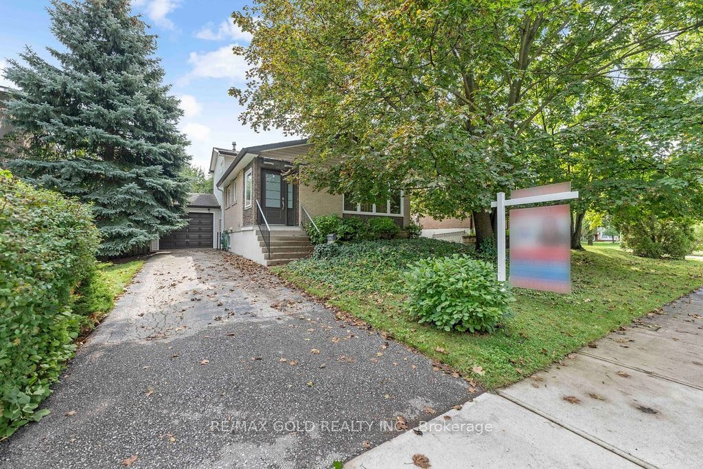 29 Carberry Crescent, Brampton, ON, L6V 2G1