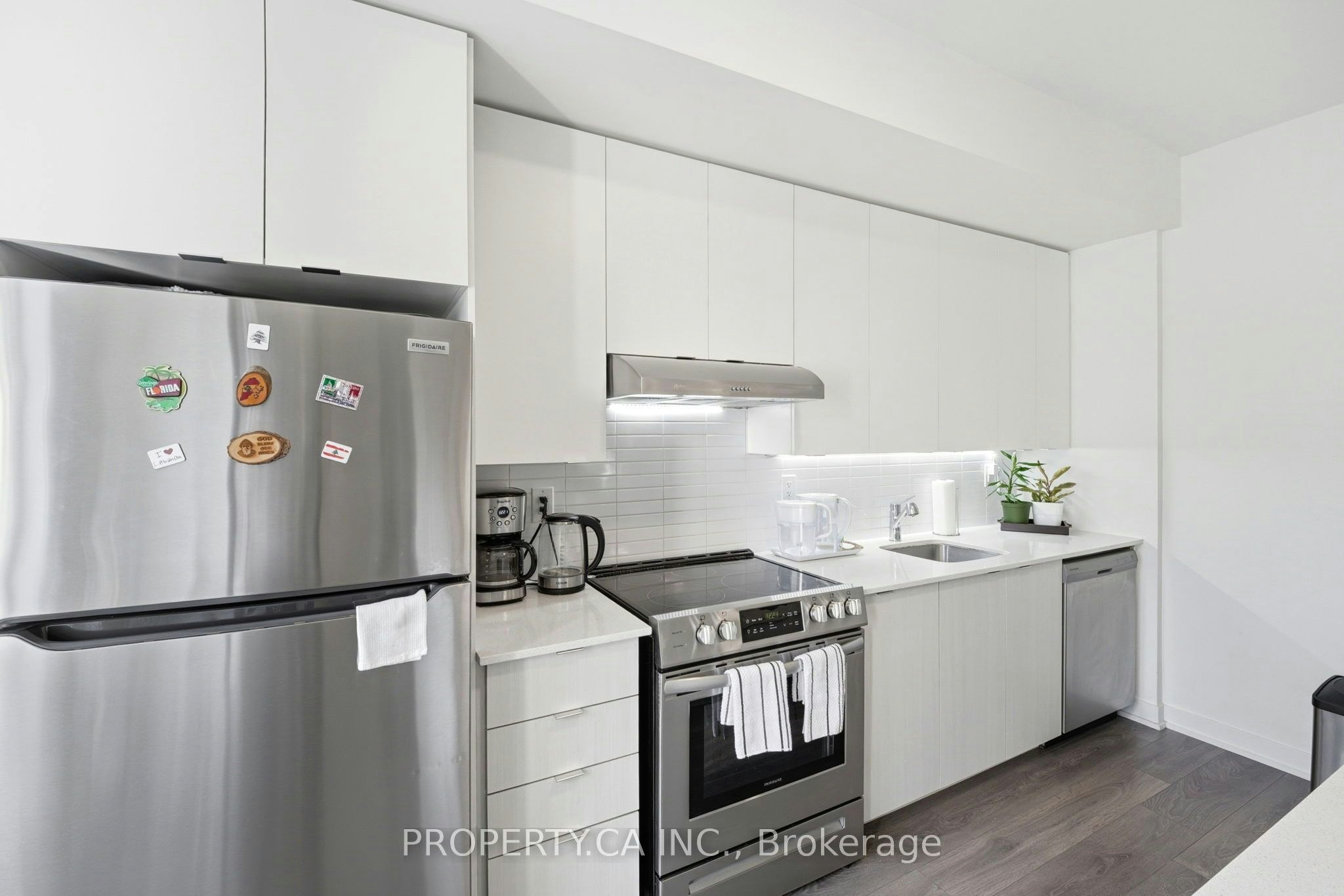 309-120 Canon Jackson Drive, Toronto, ON, M6M 0B7 - 19
