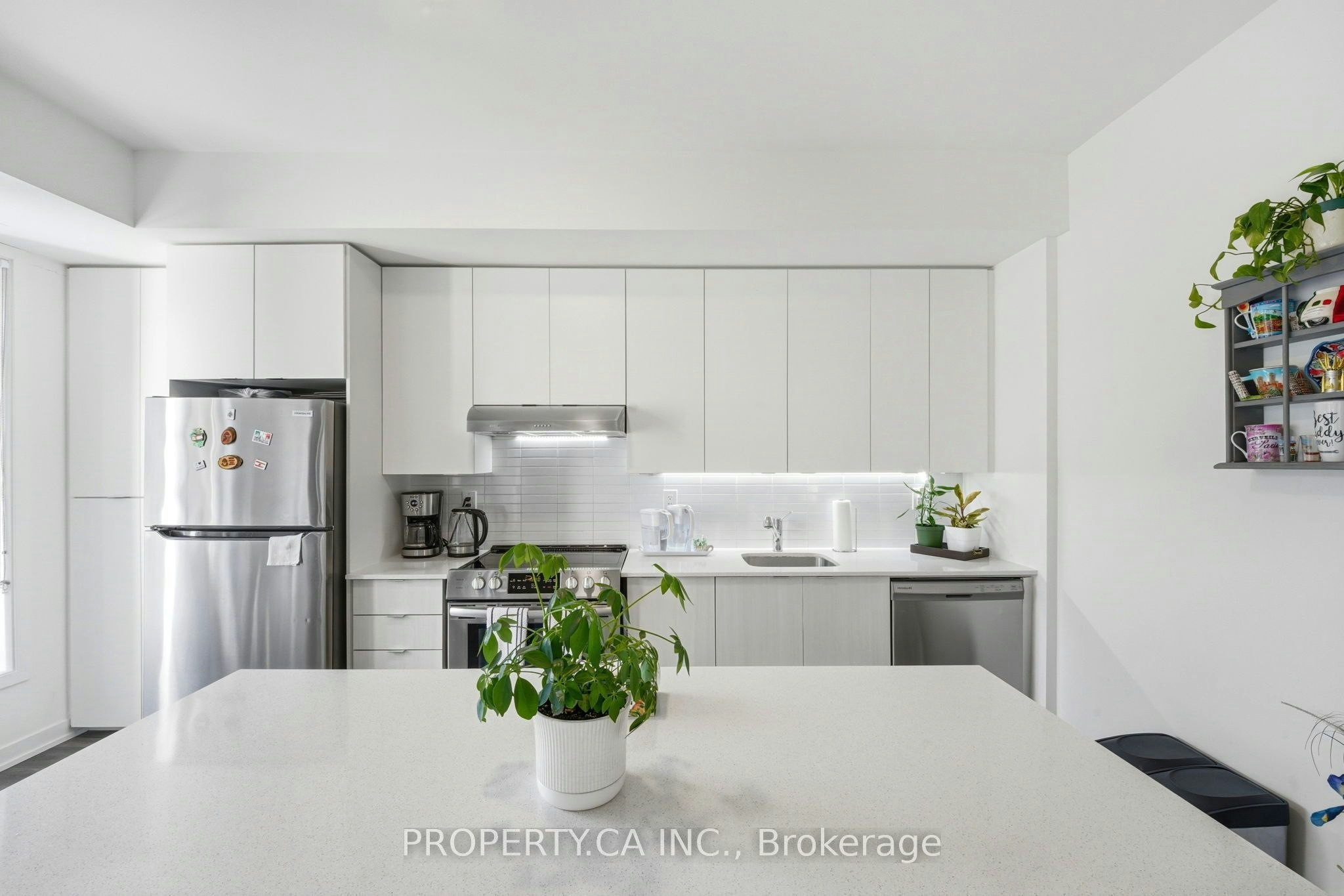 309-120 Canon Jackson Drive, Toronto, ON, M6M 0B7 - 17