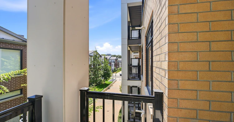 309-120 Canon Jackson Drive, Toronto, ON, M6M 0B7 - 13