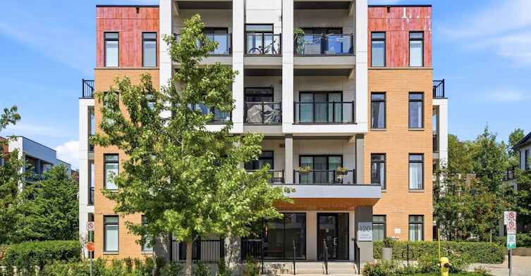 309-120 Canon Jackson Drive, Toronto, ON, M6M 0B7 - 4