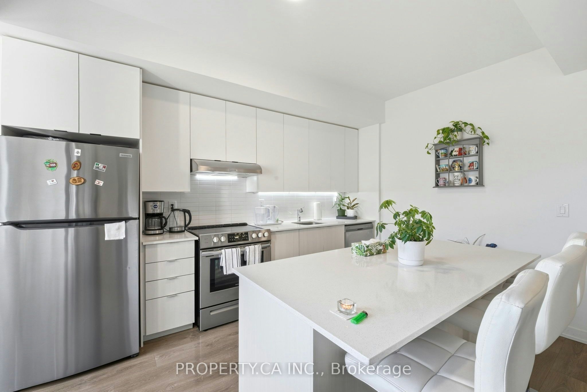 309-120 Canon Jackson Drive, Toronto, ON, M6M 0B7 - 15