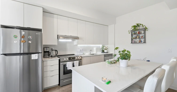 309-120 Canon Jackson Drive, Toronto, ON, M6M 0B7 - 15