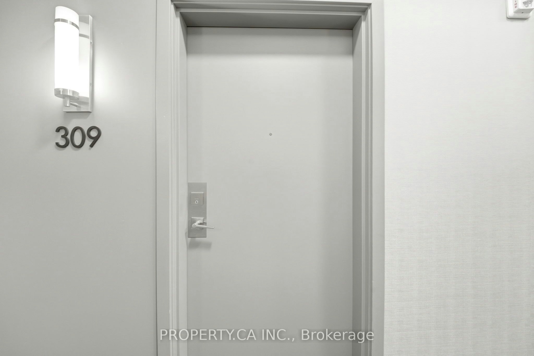 309-120 Canon Jackson Drive, Toronto, ON, M6M 0B7 - 5