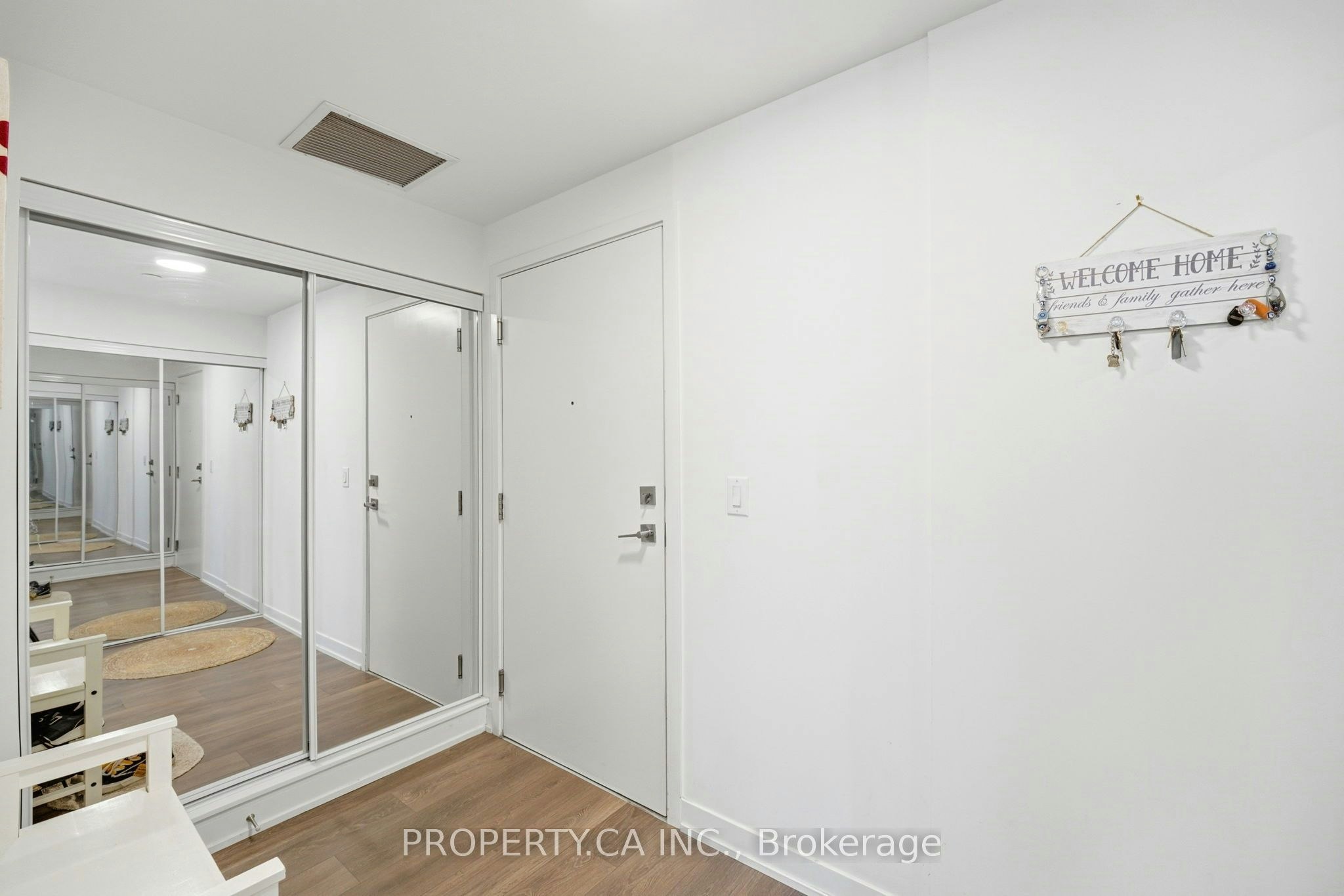 309-120 Canon Jackson Drive, Toronto, ON, M6M 0B7 - 6