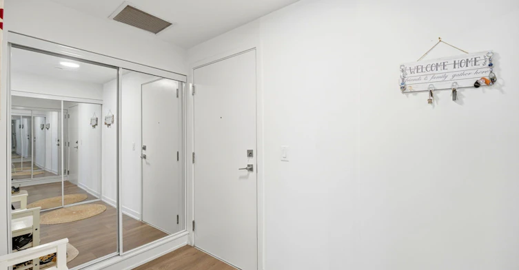 309-120 Canon Jackson Drive, Toronto, ON, M6M 0B7 - 6