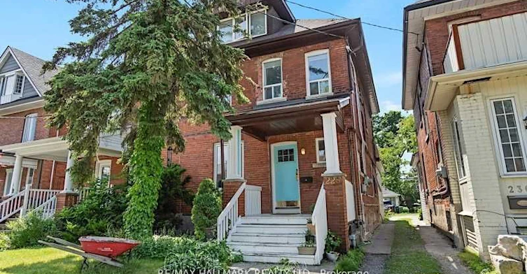Main-228 Pacific Avenue, Toronto, ON, M6P 2P5
