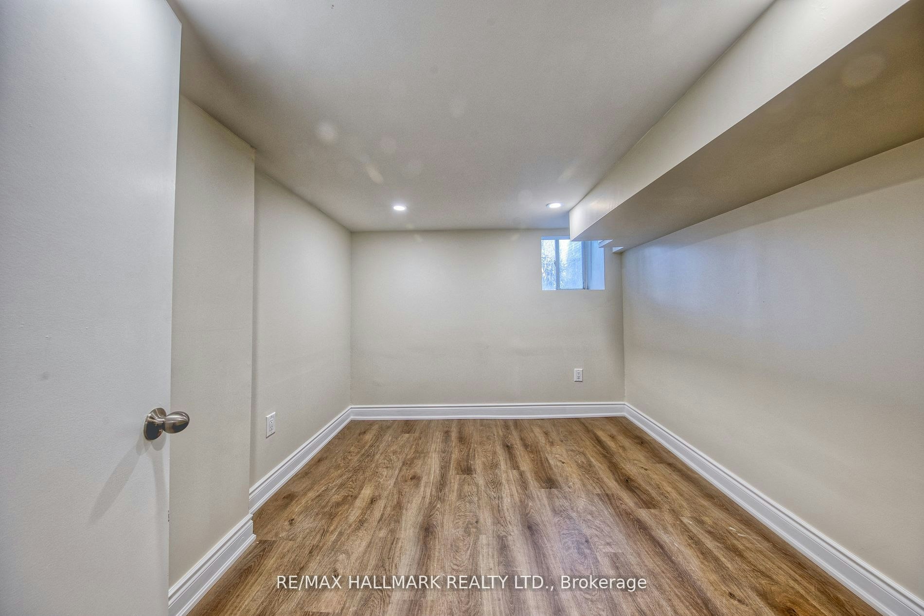 Bsmt-46 Springhurst Avenue, Toronto, ON, M6K 1B6 - 3