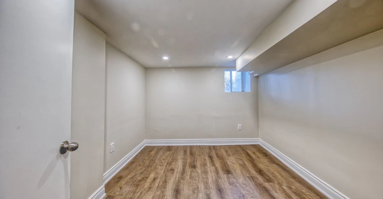 Bsmt-46 Springhurst Avenue, Toronto, ON, M6K 1B6 - 3