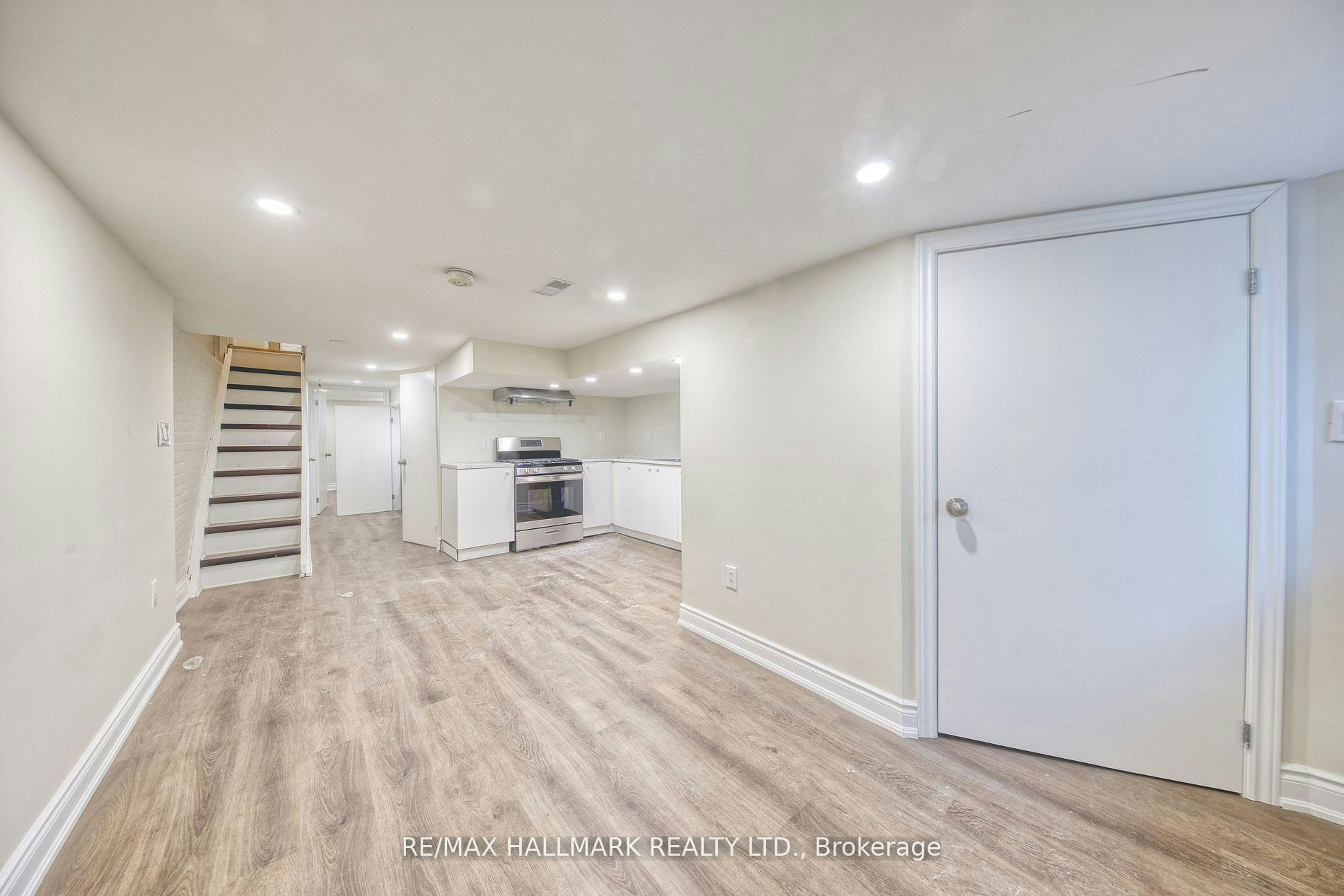 Bsmt-46 Springhurst Avenue, Toronto, ON, M6K 1B6 - 7