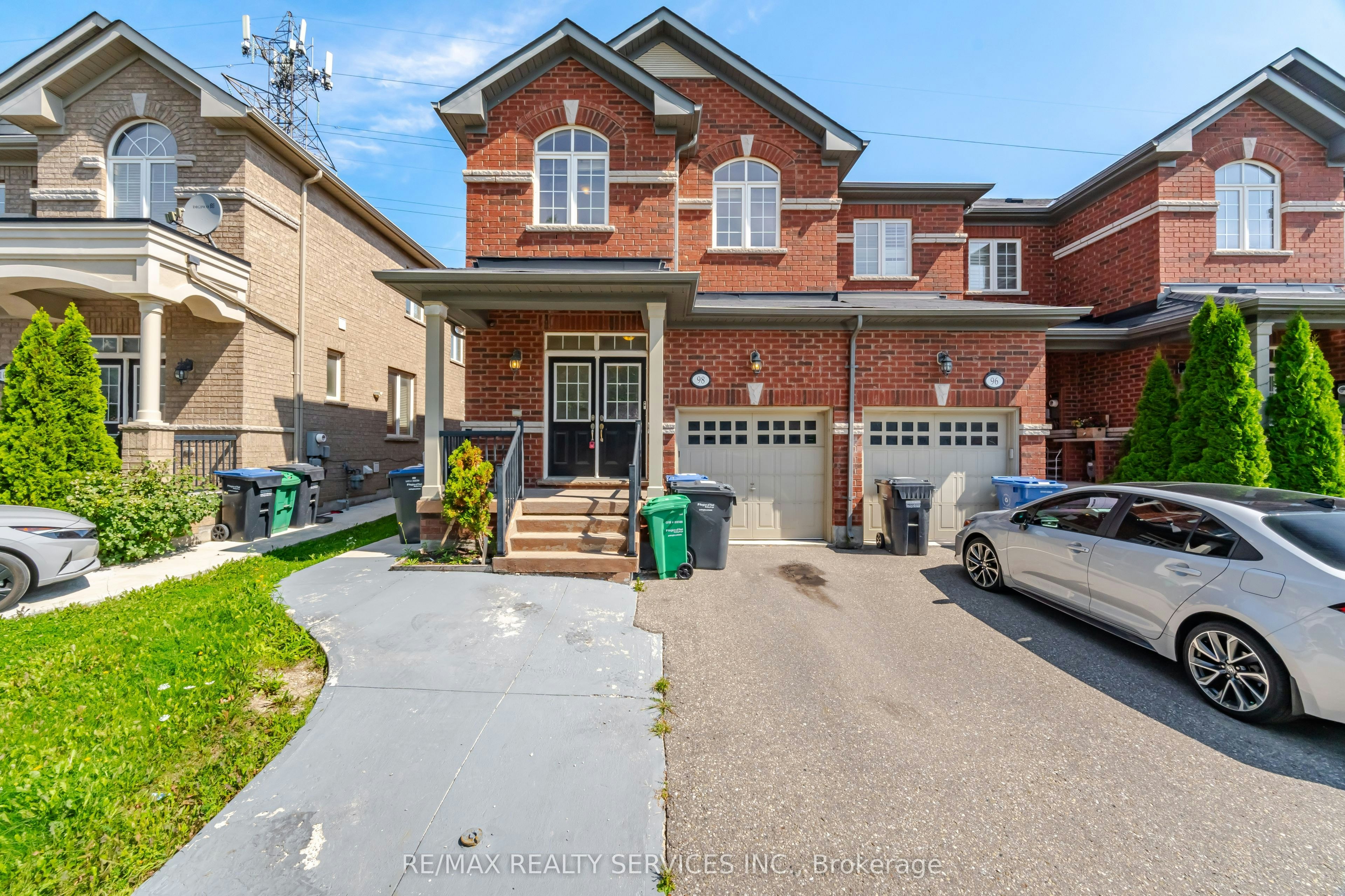 98 Teal Crest Circle, Brampton, ON, L6X 2Z4