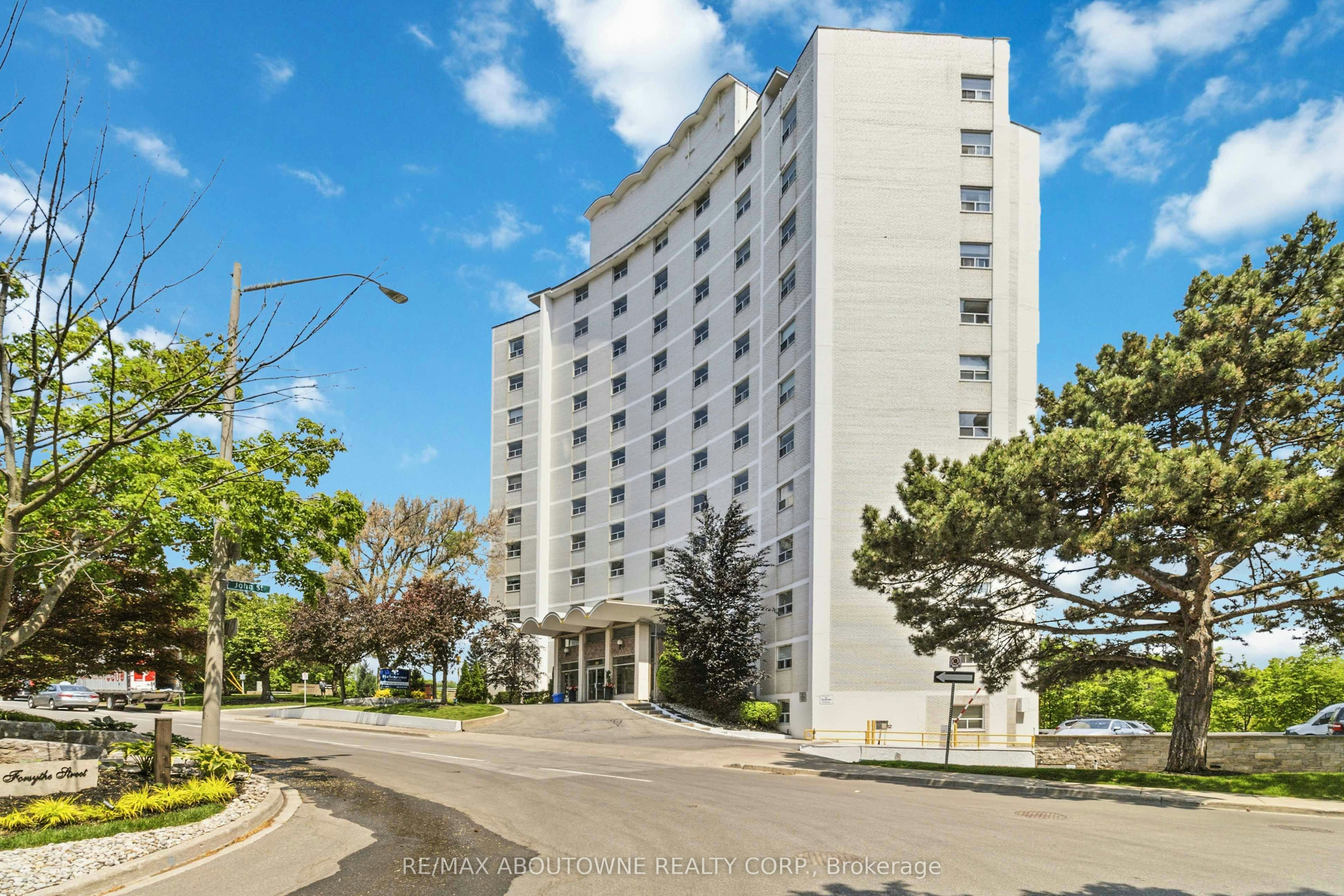 1201-125 Forsythe Street, Oakville, ON, L6K 3K1