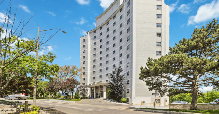 1201-125 Forsythe Street, Oakville, ON, L6K 3K1
