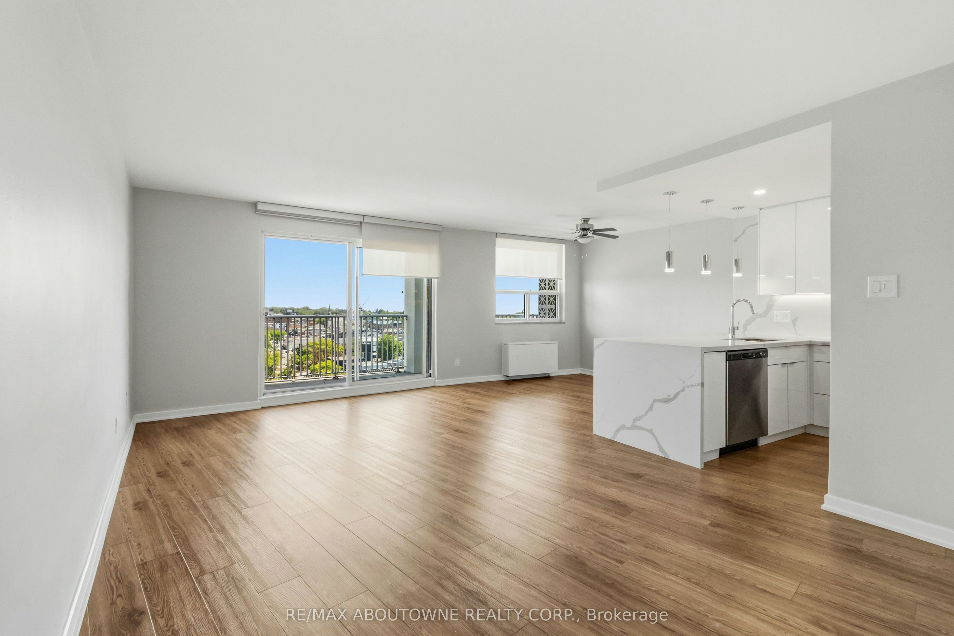 1201-125 Forsythe Street, Oakville, ON, L6K 3K1 - 3