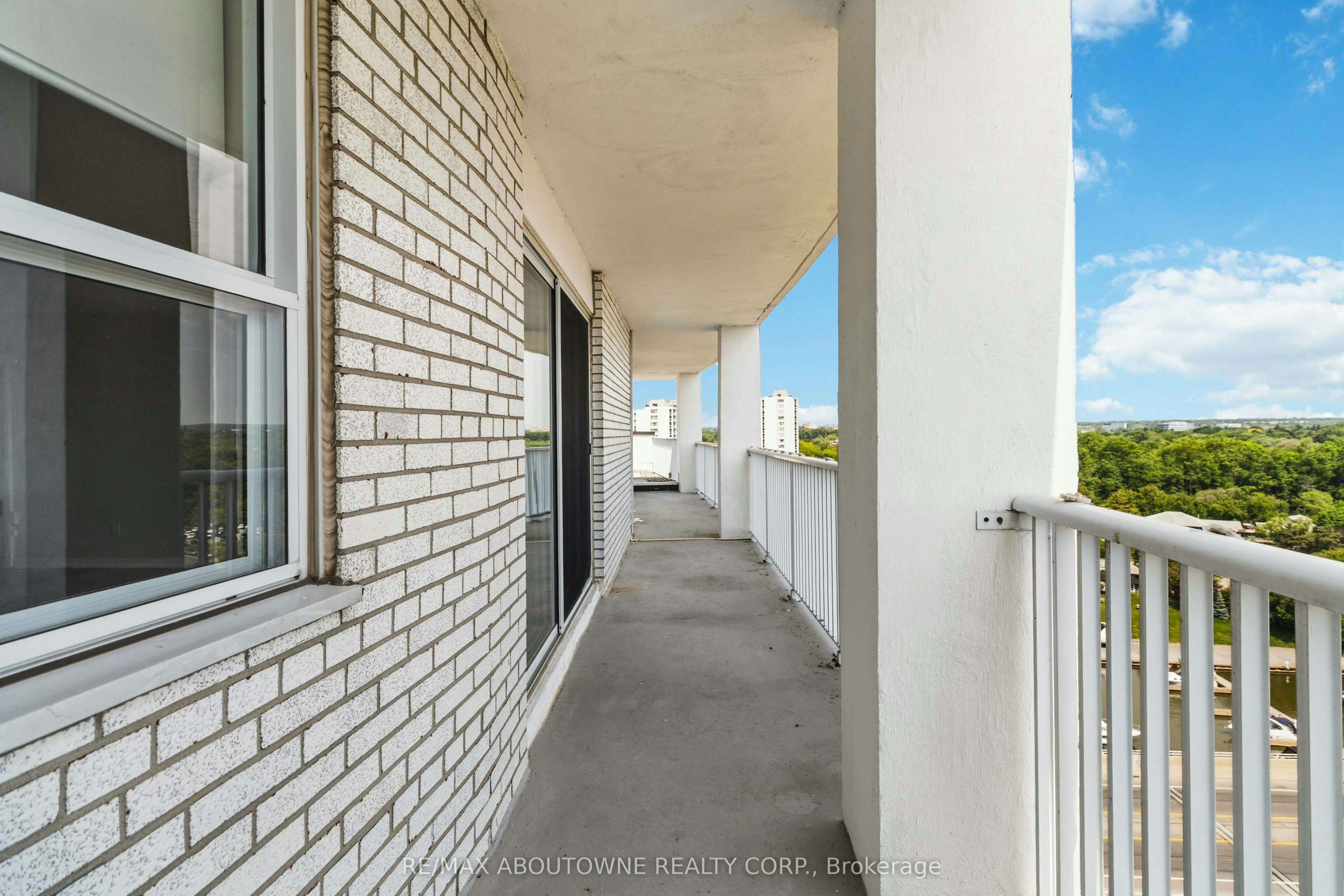 1201-125 Forsythe Street, Oakville, ON, L6K 3K1 - 23