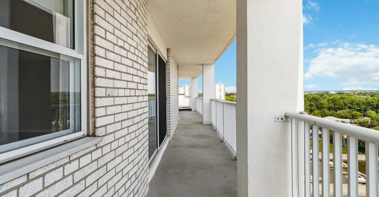 1201-125 Forsythe Street, Oakville, ON, L6K 3K1 - 23