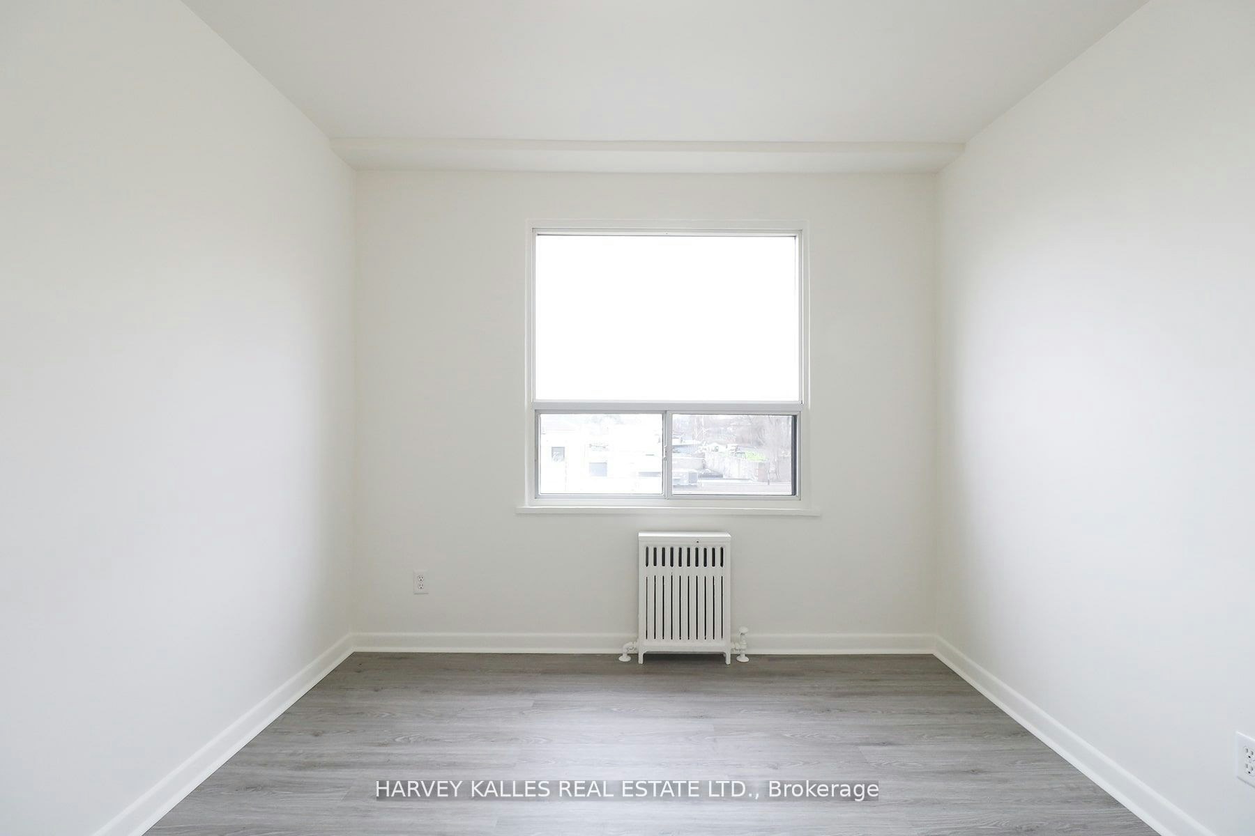 209-500 Gilbert Avenue, Toronto, ON, M6E 4X5 - 13